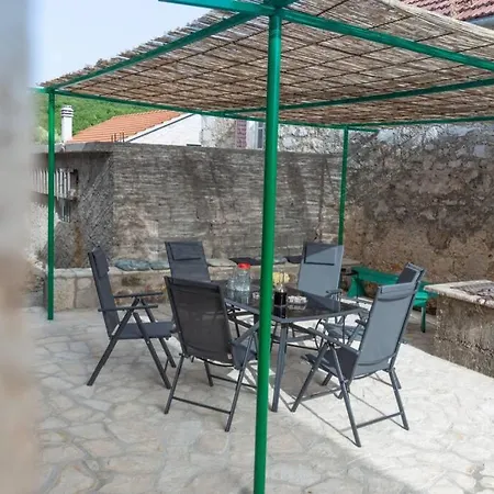 Vintage, Makarska - *