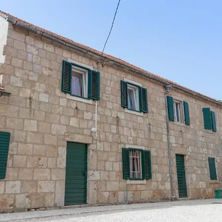 Vintage, Makarska -