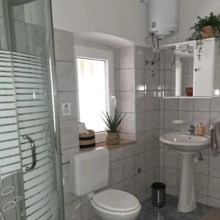 Villa Stone House With Jacuzzi And Billiard Peaceful Nature Retreat Near Makarska Riviera Lovreć